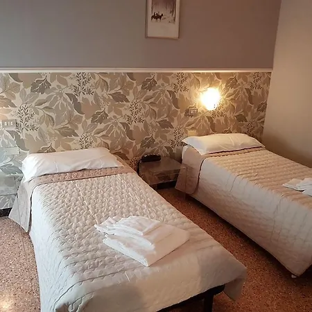 Morelli Hotel 3*